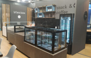 Modularer Arbeitstisch 96x70x87 mit dekorativem Design für Gastronomiebetriebe