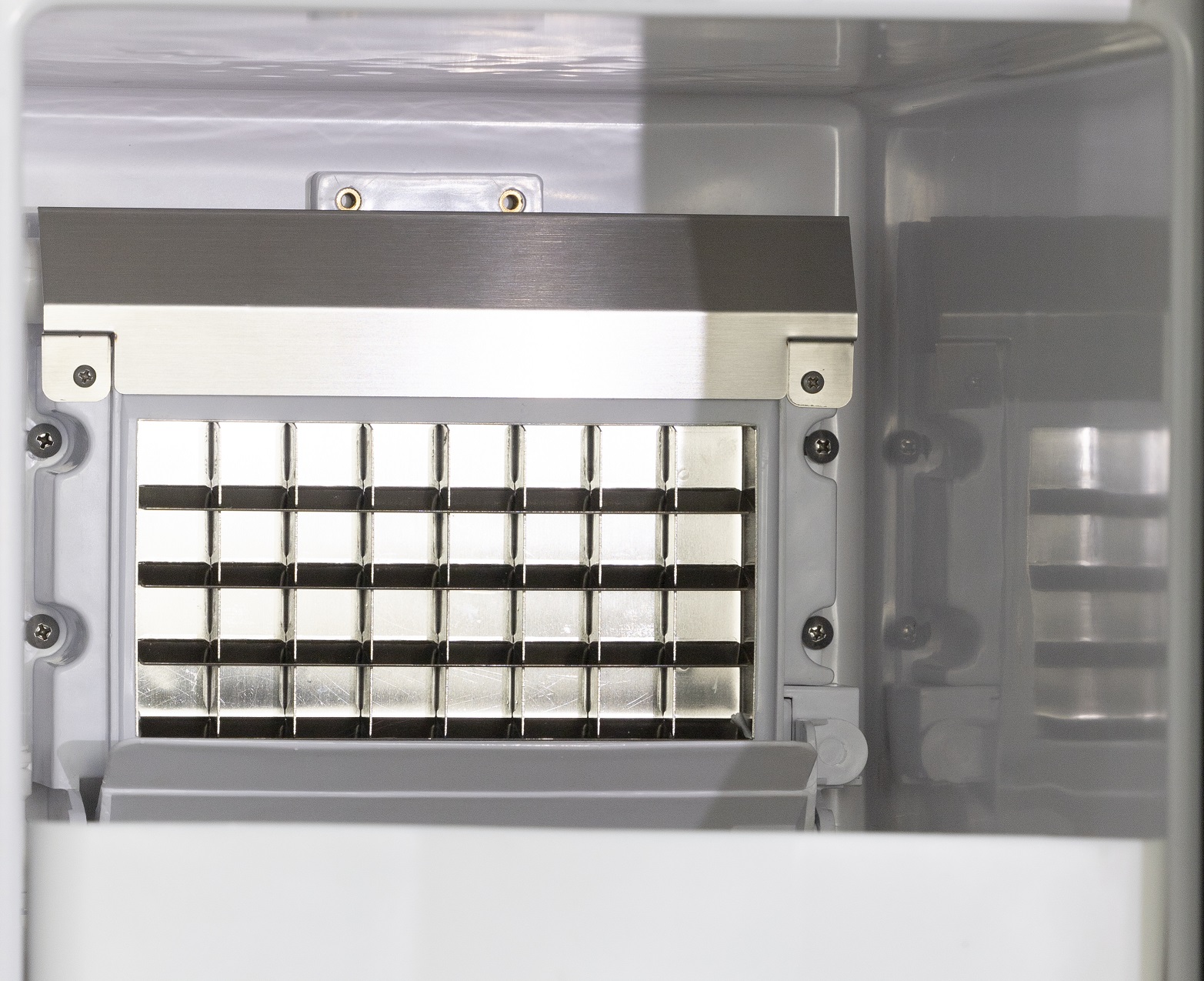 SARO Eiswürfelbereiter - einbaufähig, Modell EB 30IN - SARO Artikel 325-1060 Detailansicht 3